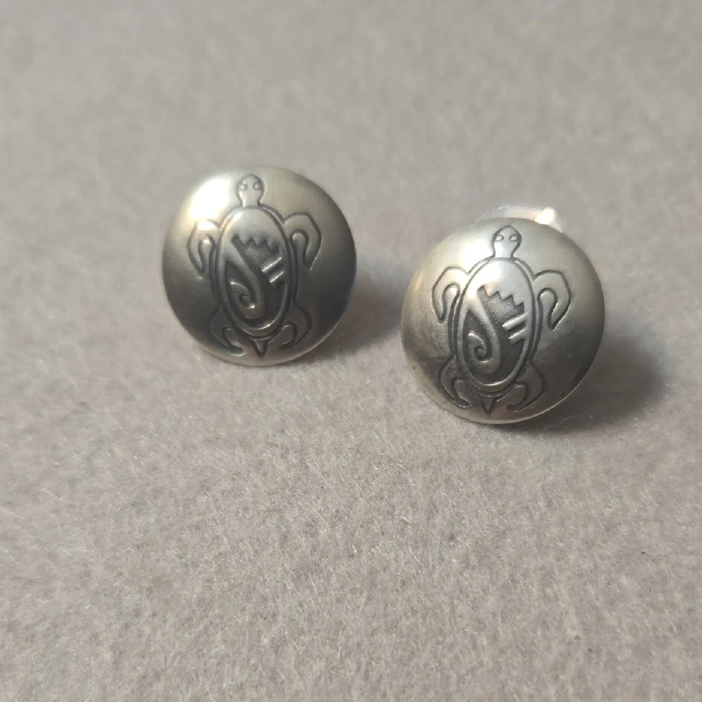 Sterling  Silver Turtle Stamped Stud Post Earrings Concho Style 3/4